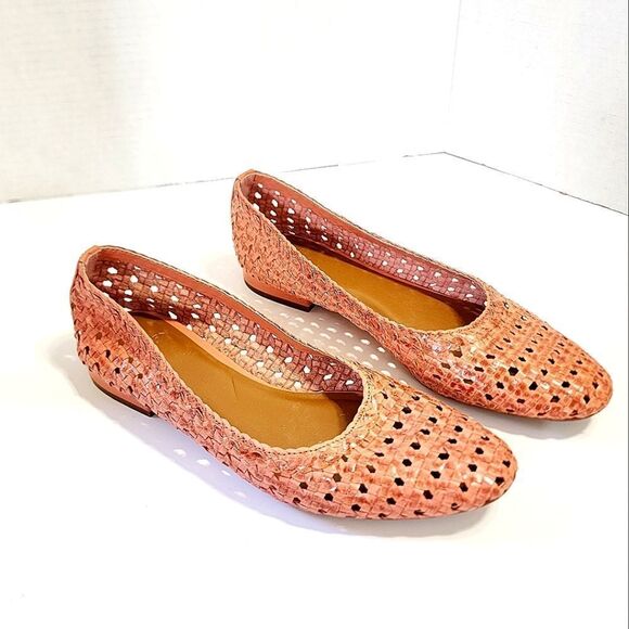 Halston   - Picture 1 of 12